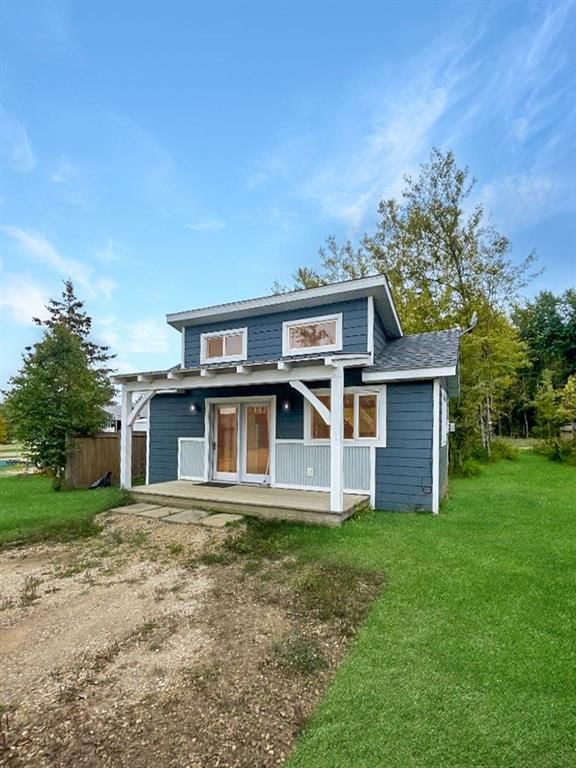 16 - 160 Peace River Avenue