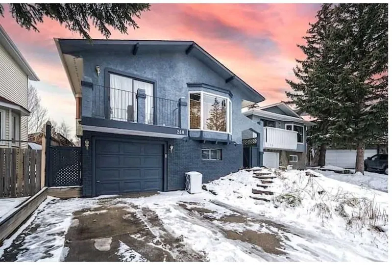 260 Sandstone Place NW, Calgary, Alberta (MLS A2166700)