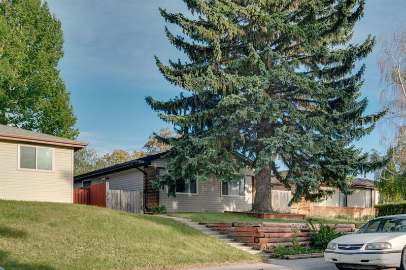 3038 Dover Road SE, Calgary, Alberta (MLS A2167888)