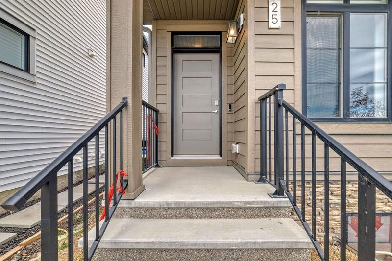 25 Silverton Glen Way SW, Calgary, Alberta (MLS A2169993)