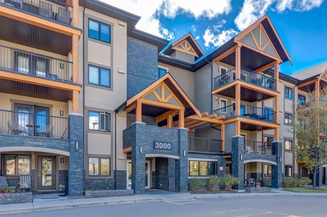 3408 - 402 Kincora Glen Road