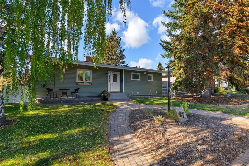 27 Chatham Drive NW, Calgary, Alberta (MLS A2170190)