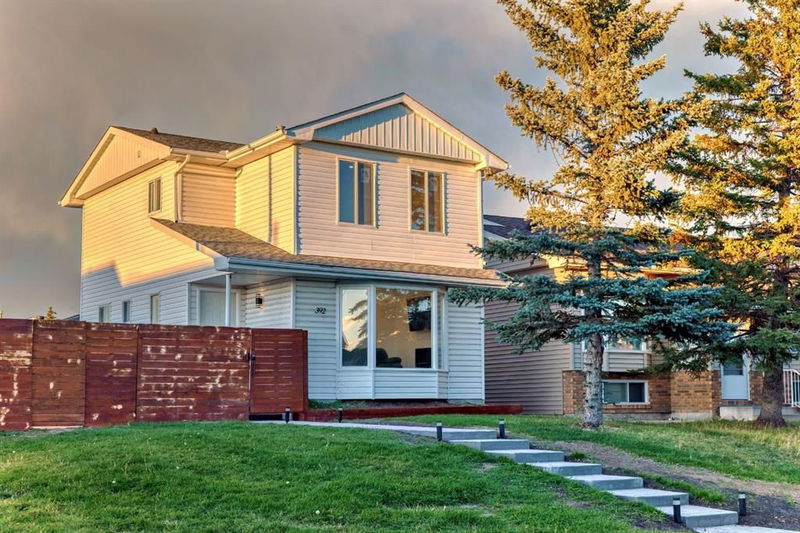 392 Falmere Road NE, Calgary, Alberta (MLS A2170544)