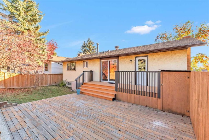 36 Silver Ridge Rise NW, Calgary AB - For Sale | HonestDoor
