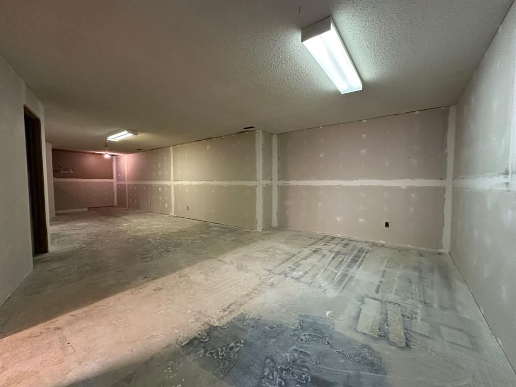 Listing Image 45