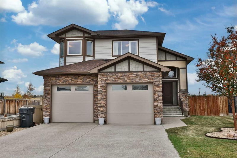 332 Stonecrest Place W, Lethbridge, Alberta (MLS A2173282)