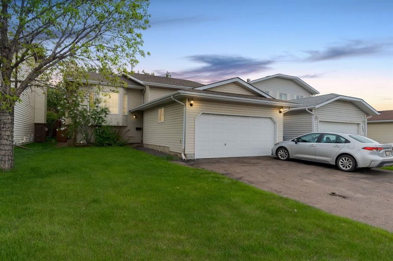 260 Bacon Place, Fort McMurray, Alberta (MLS A2173603)