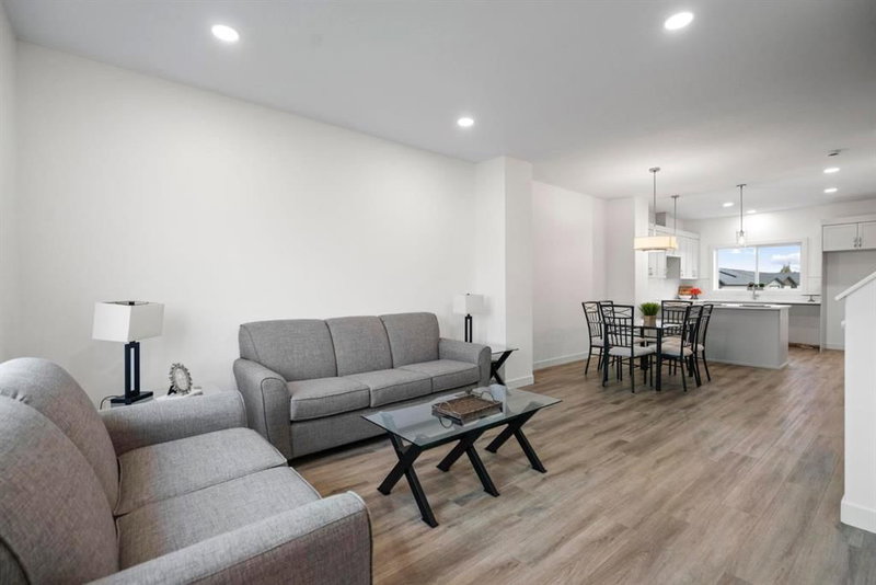 7309A 44B Avenue, Camrose, T4V 5E2 | Image 2