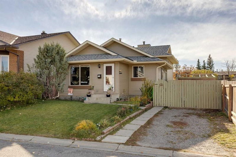 32 Castleridge Close NE, Calgary, Alberta (MLS A2174287)