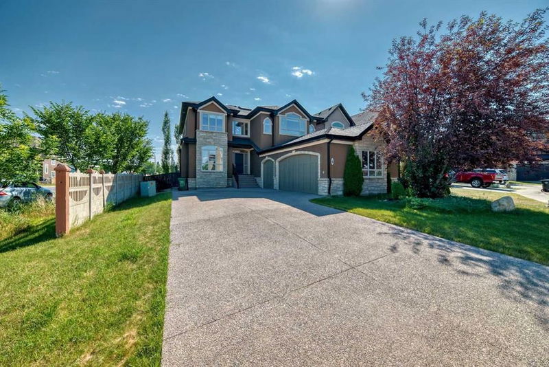 4 Rockcliff Point NW, Calgary, Alberta (MLS A2175058)