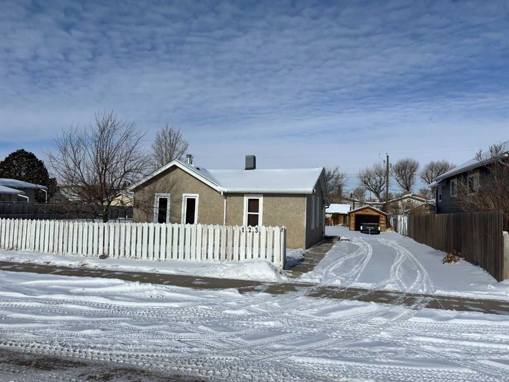 Listing Image 3