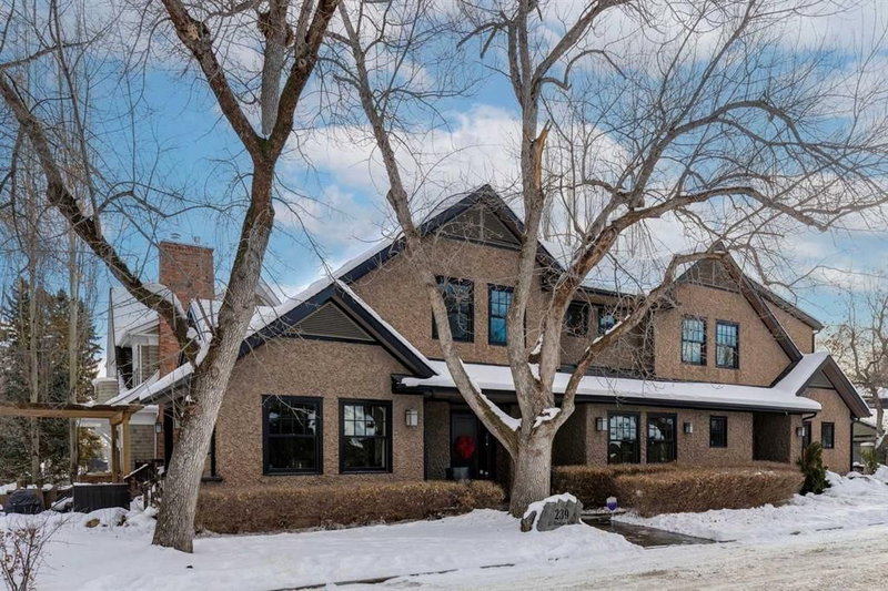 239 37 Avenue SW, Calgary, T2S 0V1 | Image 2
