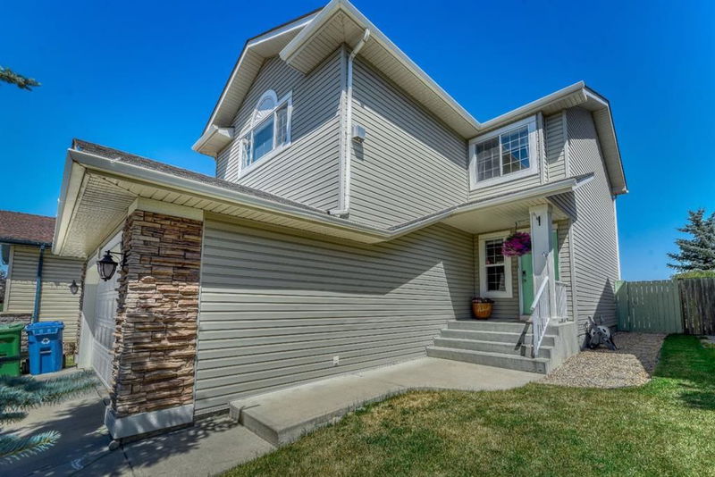 303 Royal Birch View NW, Calgary, Alberta (MLS A2175410)