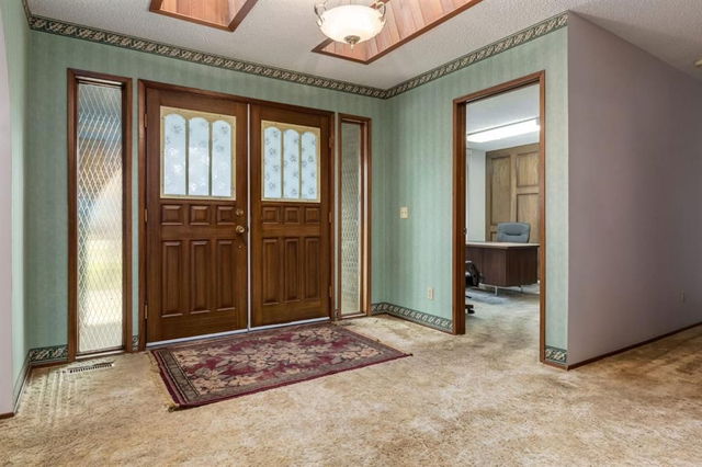 6927 Bow Crescent