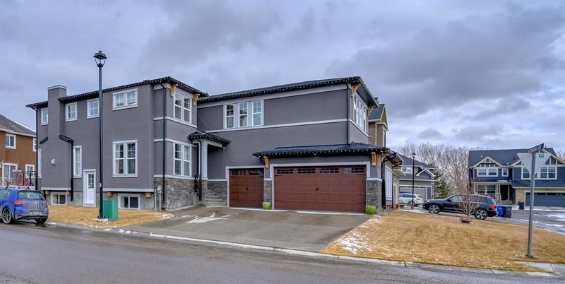 201 Kinniburgh Cove, Chestermere, Alberta (MLS A2176150)