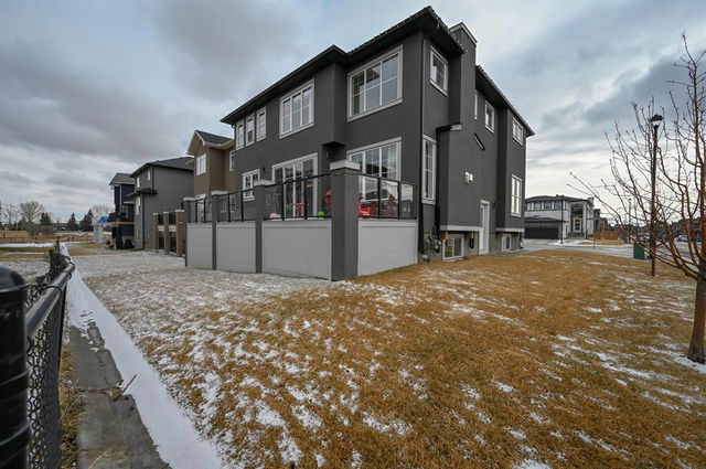 201 Kinniburgh Cove