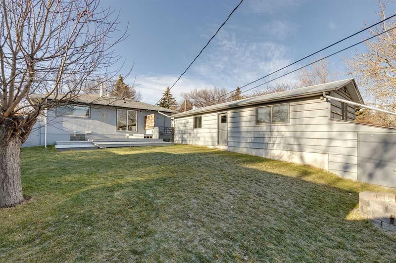 328 Trafford Drive NW, Calgary, Alberta (MLS A2176795)