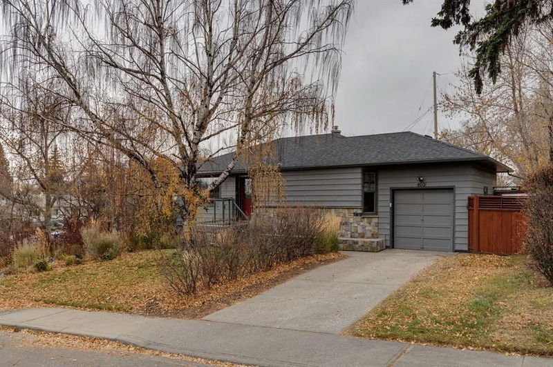 403 Hawthorn Drive NW, Calgary, Alberta (MLS A2177245)