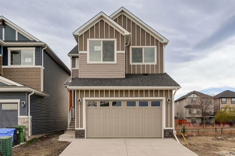 211 Silver Spruce Grove SW, Calgary, Alberta (MLS A2177985)