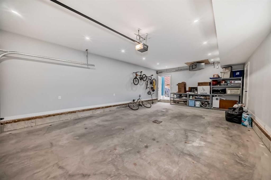 Listing Image 44