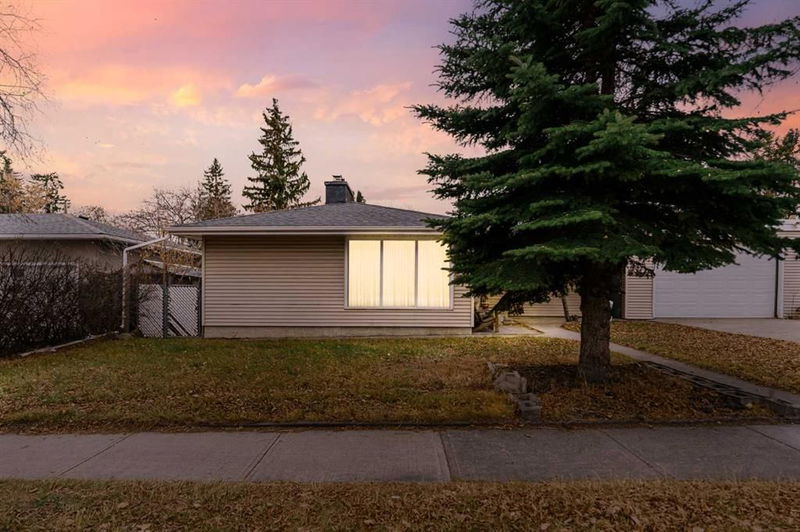 975 Northmount Drive NW, Calgary, Alberta (MLS A2179876)