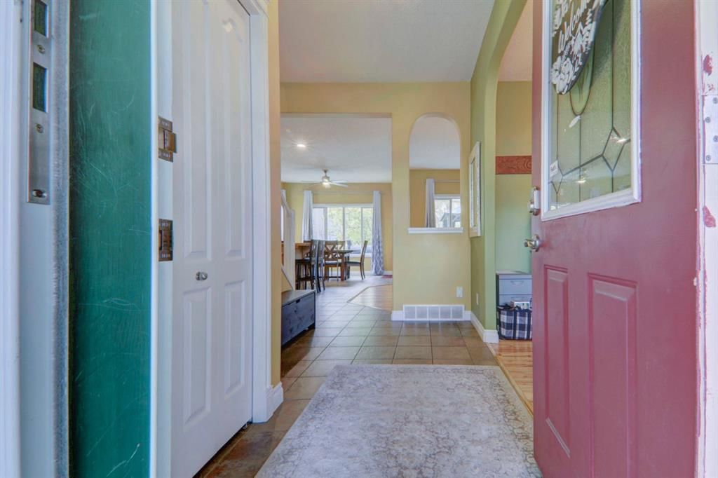 Listing Image 4