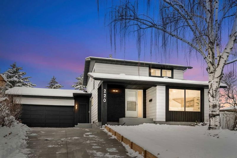 220 Queen Anne Place SE, Calgary, Alberta (MLS A2180097)