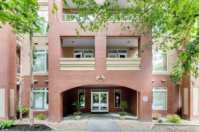 1407 - 24 Hemlock Crescent