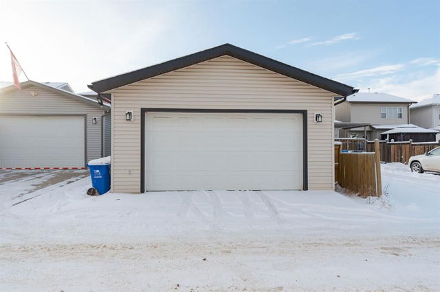 124 Fox Crescent