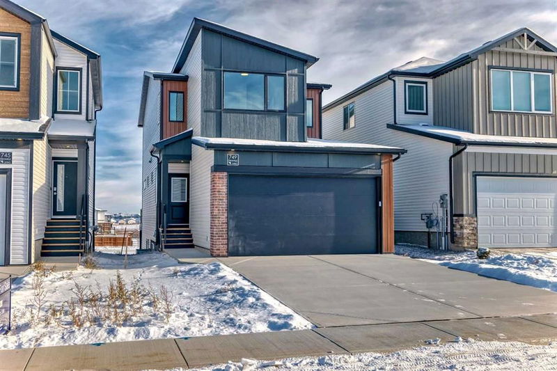 749 Violet Place W, Lethbridge, Alberta (MLS A2182207)