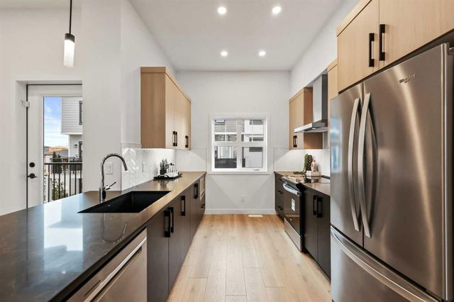 111 - 595 Mahogany Road