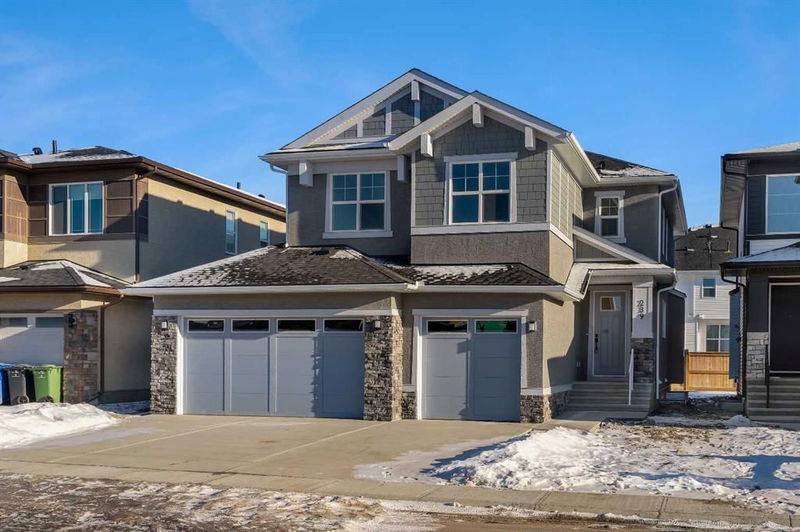 239 Kinniburgh Loop, Chestermere, Alberta (MLS A2184345)