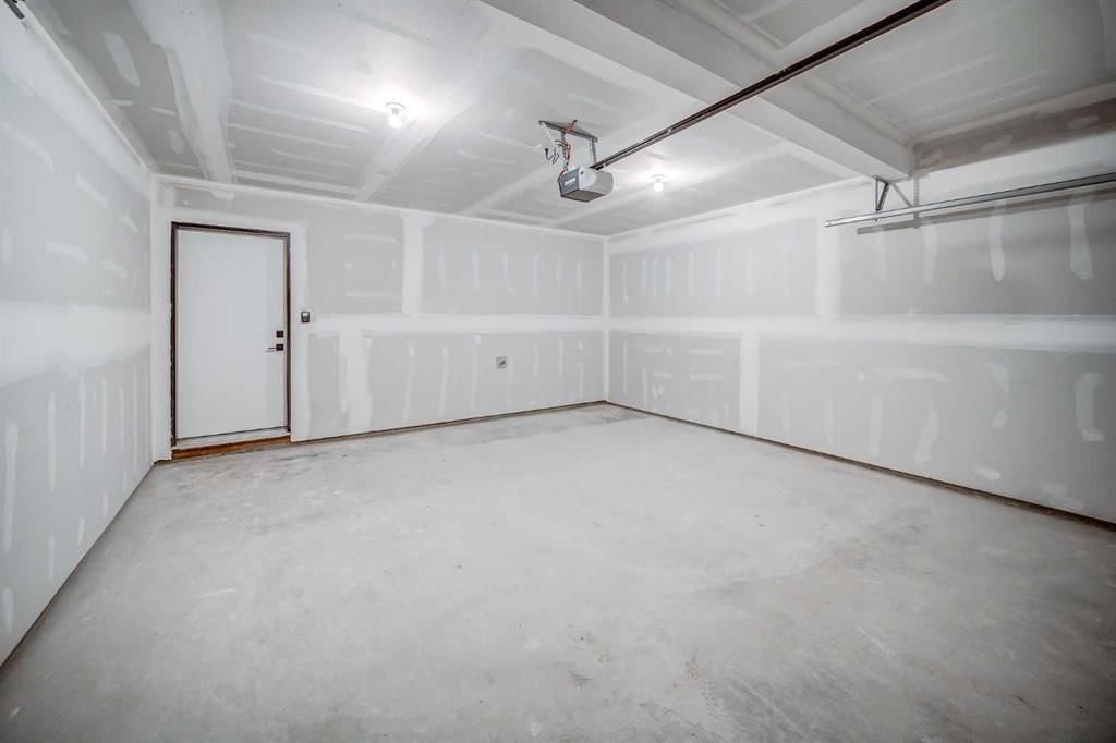 Listing Image 43