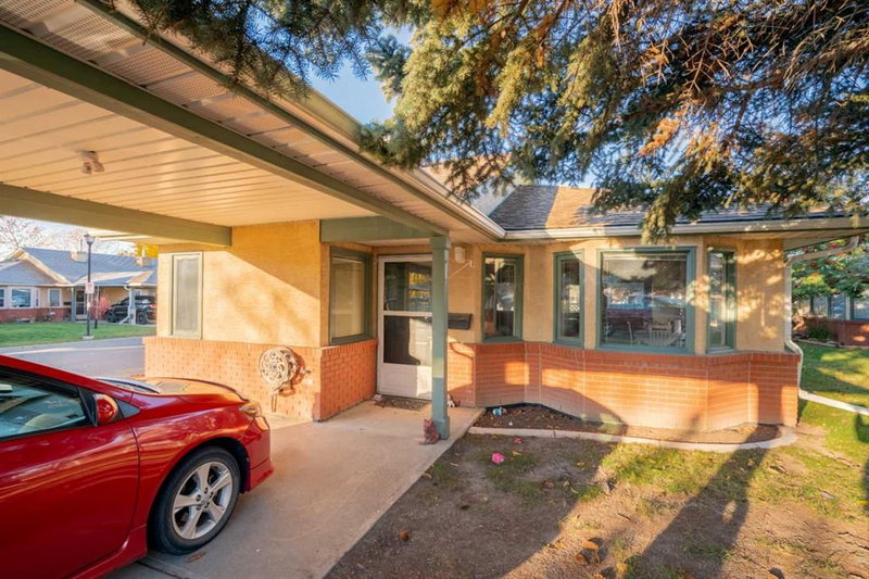 2828 Dovely Park SE