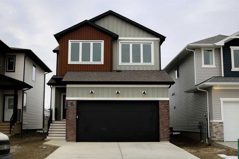 2714 43rd Street S, Lethbridge, Alberta (MLS A2184829)