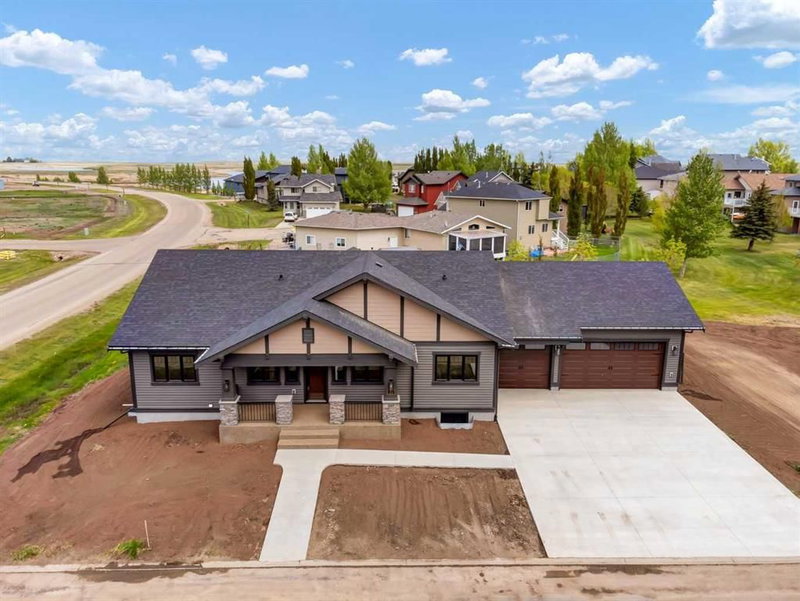 25 Blue Heron Bay, Lake Newell Resort, T1R 0X5 | Image 2