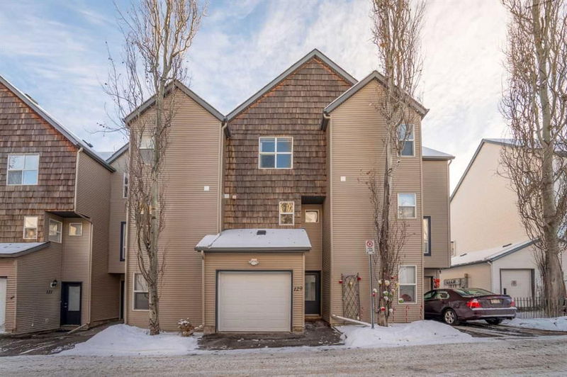 129 Bridlewood Lane SW, Calgary, Alberta (MLS A2185392)