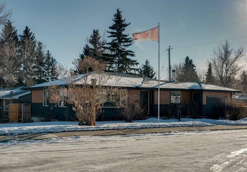 3 Cardiff Drive NW, Calgary, T2K 1R4 | Image 3