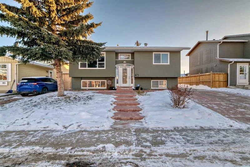 79 Castleglen Way NE, Calgary, Alberta (MLS A2186405)