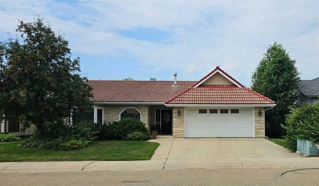 5432 58A Street Crescent