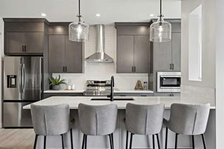1378 Bayview Crescent