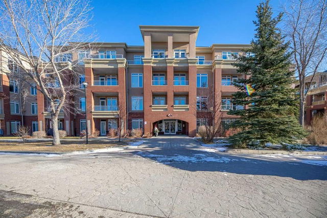 5402 - 14 Hemlock Crescent
