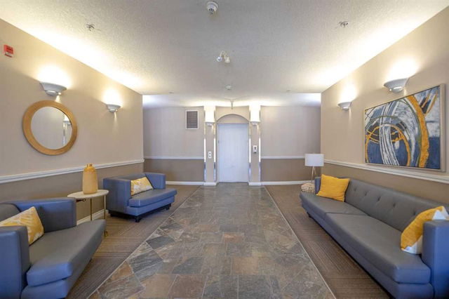 5402 - 14 Hemlock Crescent