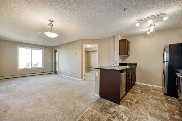 323 - 195 Kincora Glen Road