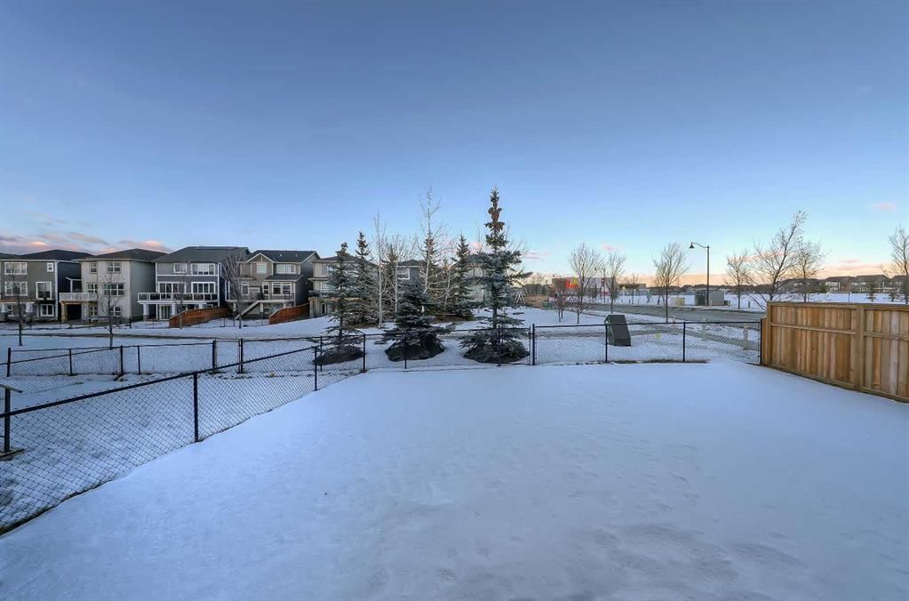Listing Image 44