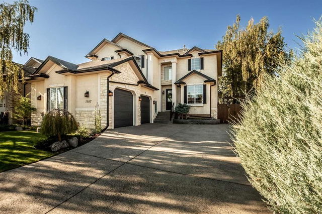 1107 Highland Green View