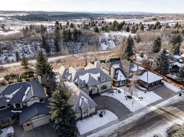 42 Woodhaven Crescent