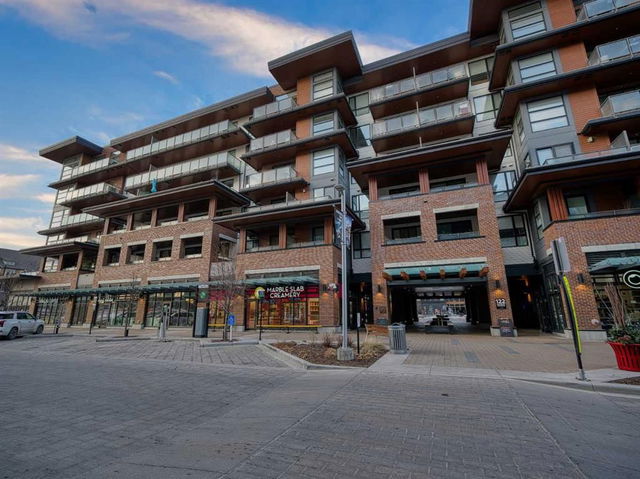316 - 122 Mahogany Center