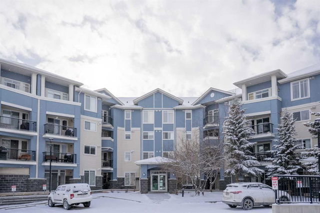 311 - 120 Country Village Circle