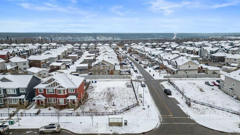 221 Heritage drive, Fort McMurray, T9K 0X9 | Image 2